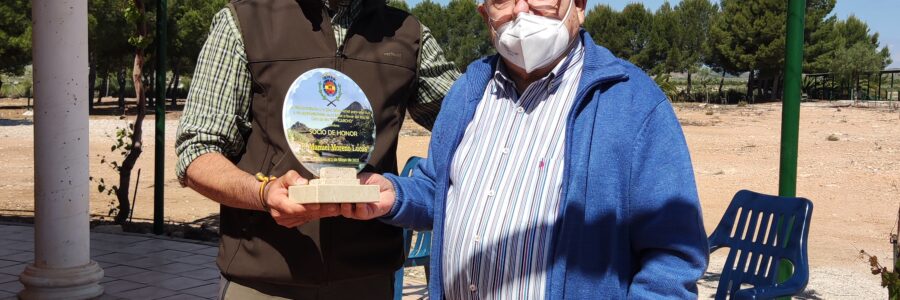 «carta abierta a los socios del Club de tiro EL PICARCHO» en Homenaje a , Manolo Moreno Lucas.